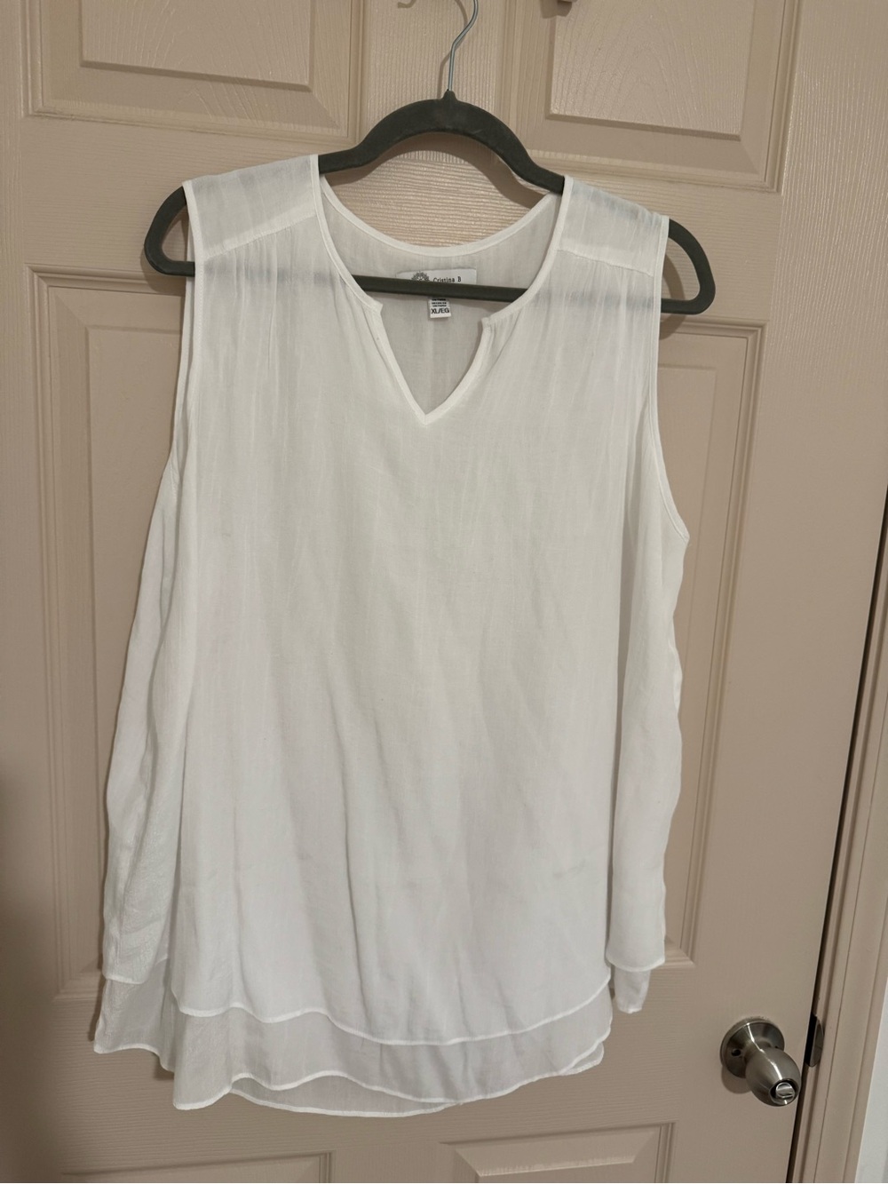 Women's White Sleeveless V-Neck Layered Tank Top
